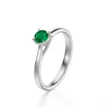 Pierścionek z białego złota ze szmaragdem AJPZ_100 Pierścionek z białego złota ze szmaragdem AJPZ_100